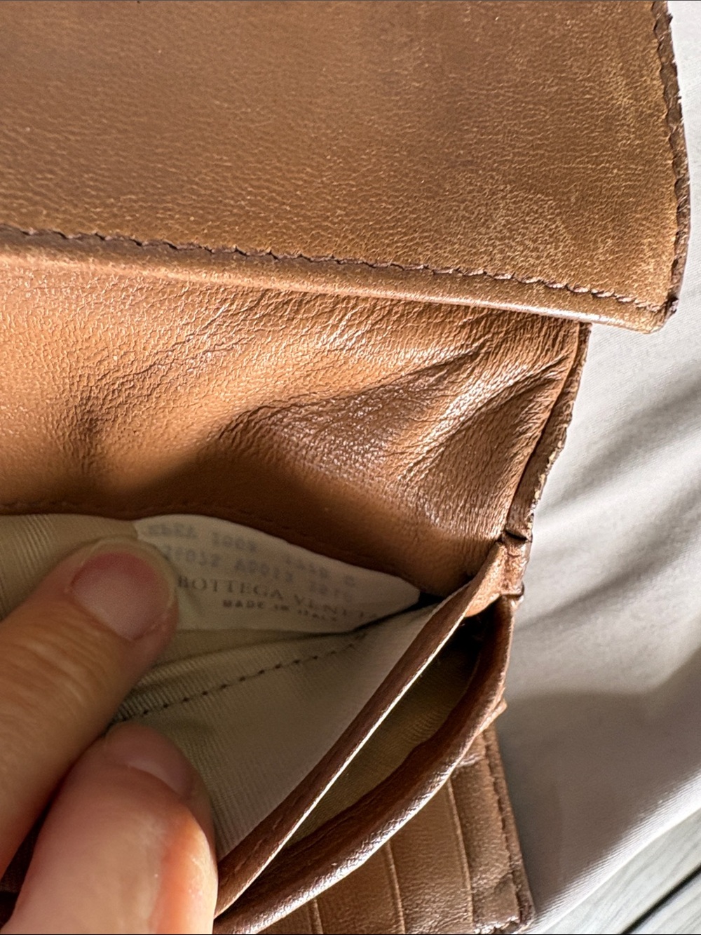 Bottega Veneta Intrecciatio NAPPA Lambskin leather long wallet leather interior - Picture 10 of 13